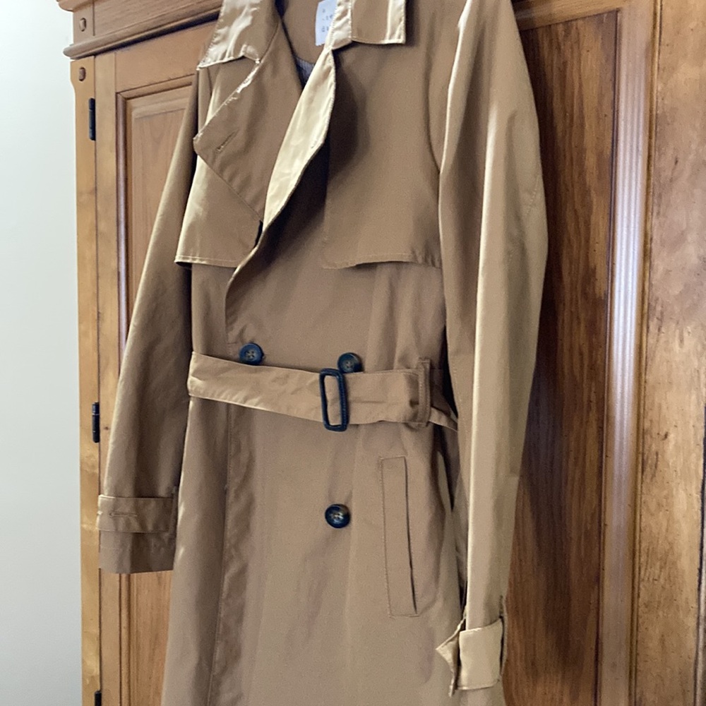Women’s Trench Coat, new w/o tags. XS but Fits like size Small. - Picture 7 of 9